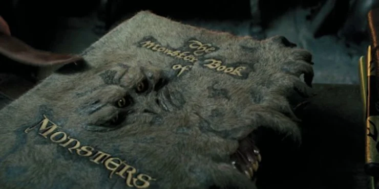 نقد فیلم Fantastic Beasts: The Secrets of Dumbledore The Monster Book Of Monsters